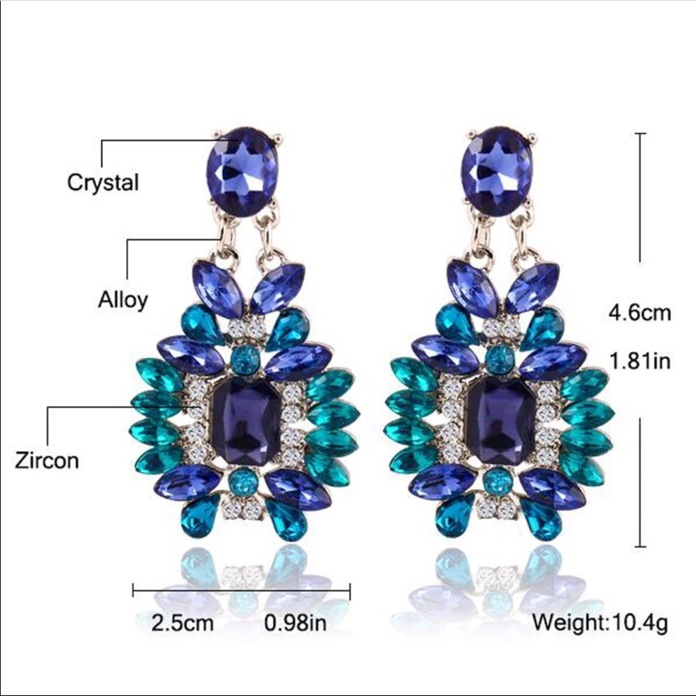 (T3) Statement Earrings - Picture 2 of 5